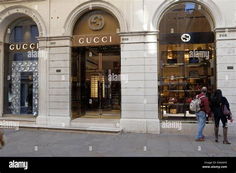 gucci outlet italy sale|is Gucci outlet worth it.